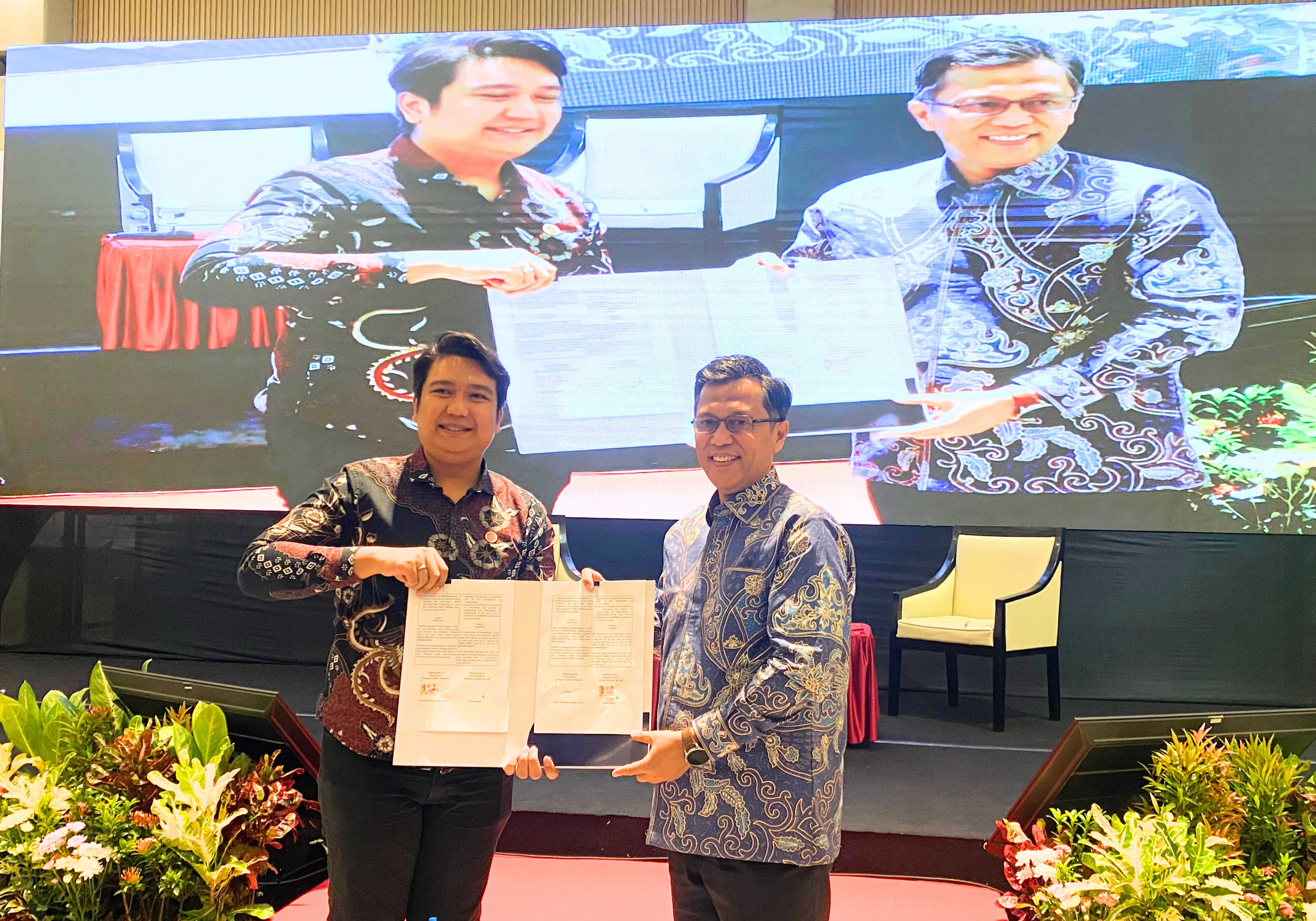 SeeMeSOL MoU signing with LLDIKTI Region II at Universitas Bandar Lampung